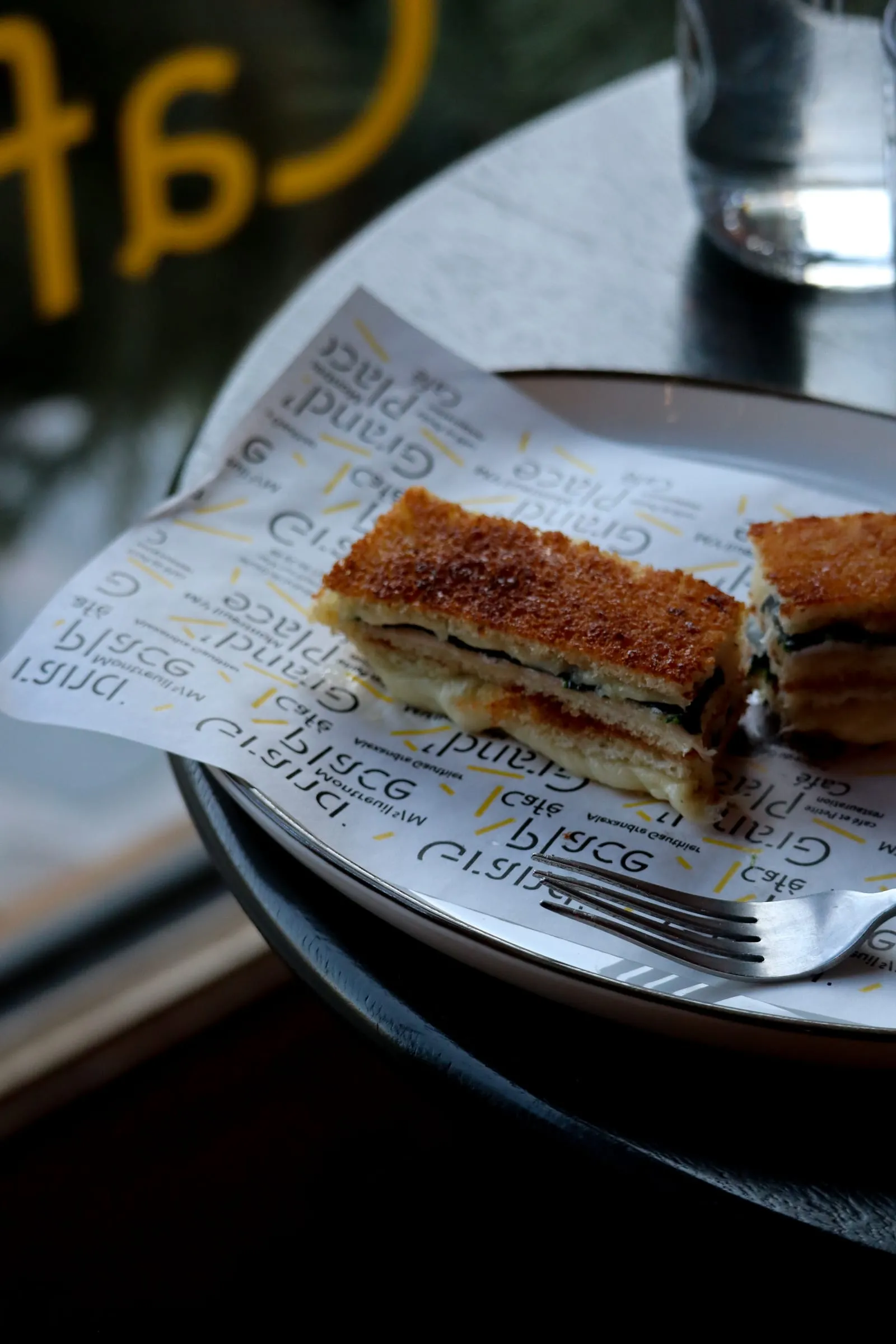 Grand Place Café — Montreuil-sur-Mer